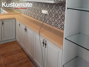 Classic Built-in Storage Cabinet With Quartz Surface For Bedroom