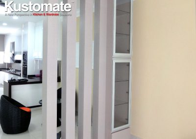Built-in Display Cabinet With Transparent Glass