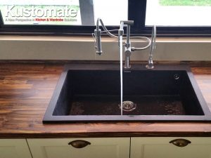 Solid Wood Classic Kitchen Cabinet Design 03